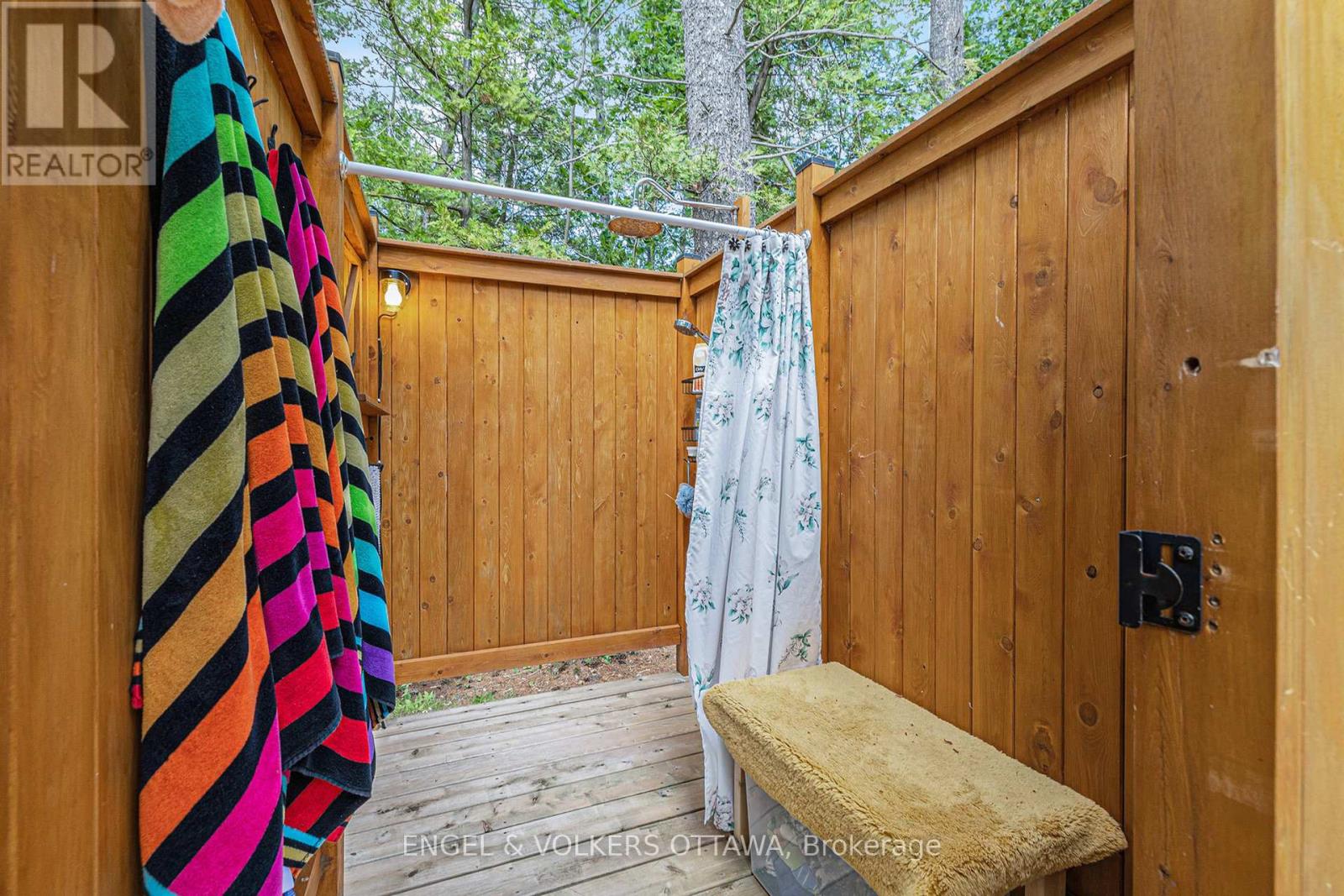 631 Golden Lyn Way, Bonnechere Valley, Ontario  K0J 1X0 - Photo 38 - X12268344