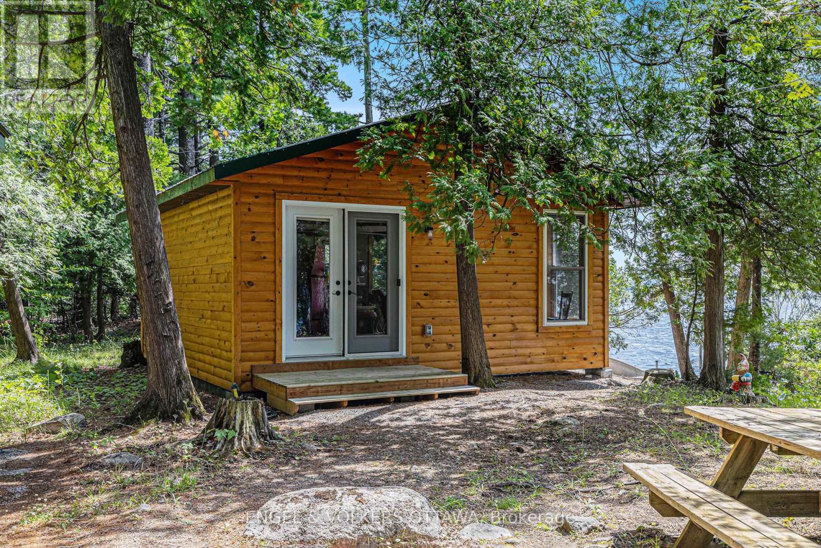 631 Golden Lyn Way, Bonnechere Valley, Ontario  K0J 1X0 - Photo 41 - X12268344