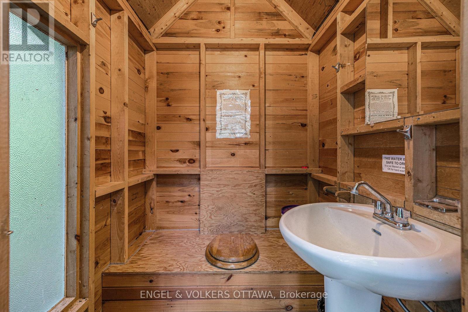 631 Golden Lyn Way, Bonnechere Valley, Ontario  K0J 1X0 - Photo 43 - X12268344