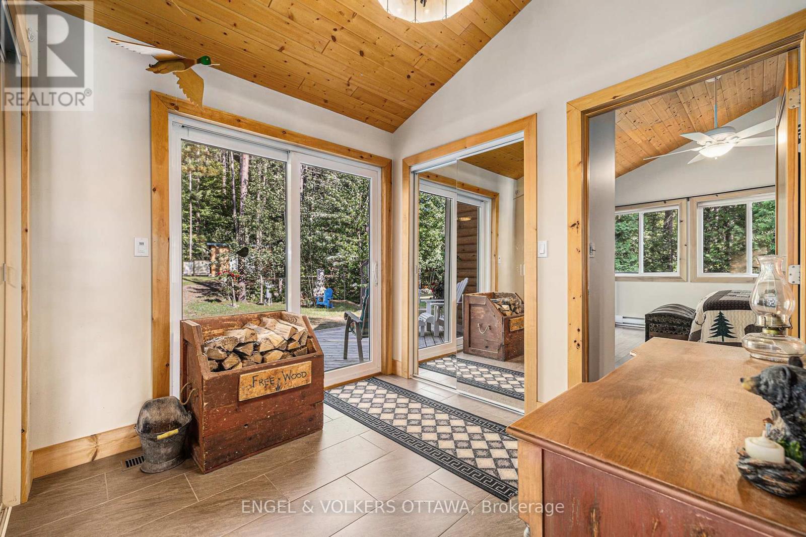 631 Golden Lyn Way, Bonnechere Valley, Ontario  K0J 1X0 - Photo 6 - X12268344
