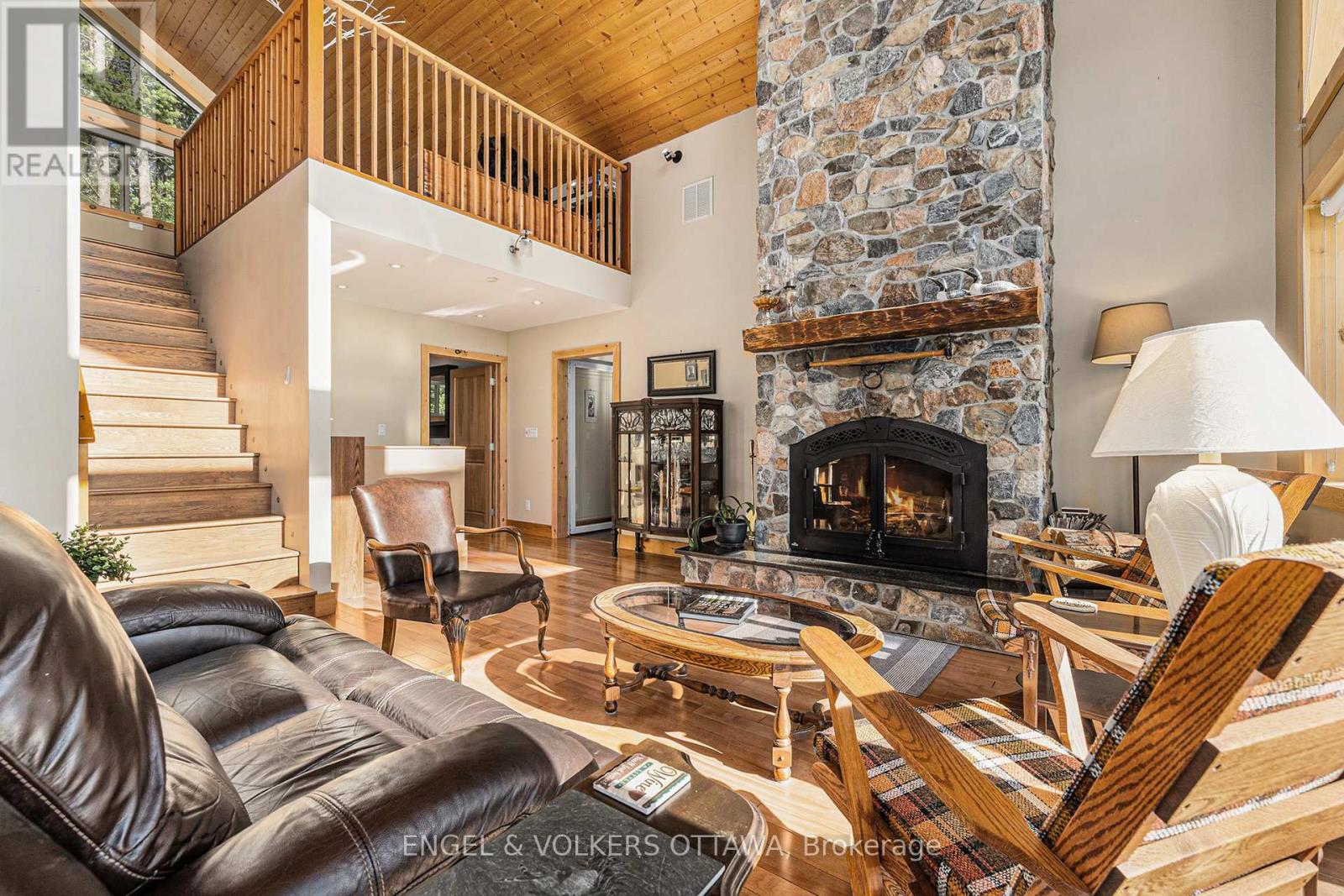 631 Golden Lyn Way, Bonnechere Valley, Ontario  K0J 1X0 - Photo 9 - X12268344