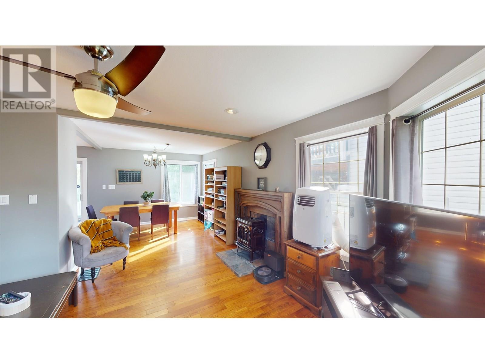 Property at 510 DIXON STREET image 5