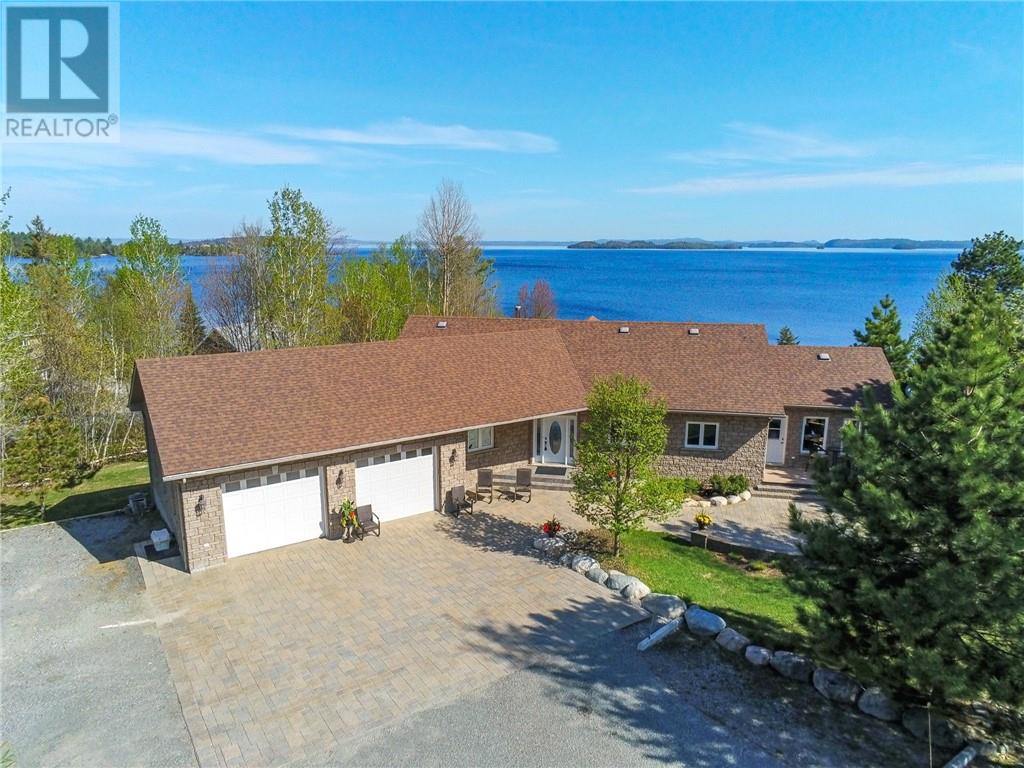 20 Breezehill Road, Skead, Ontario  P0M 2Y0 - Photo 2 - 2122211