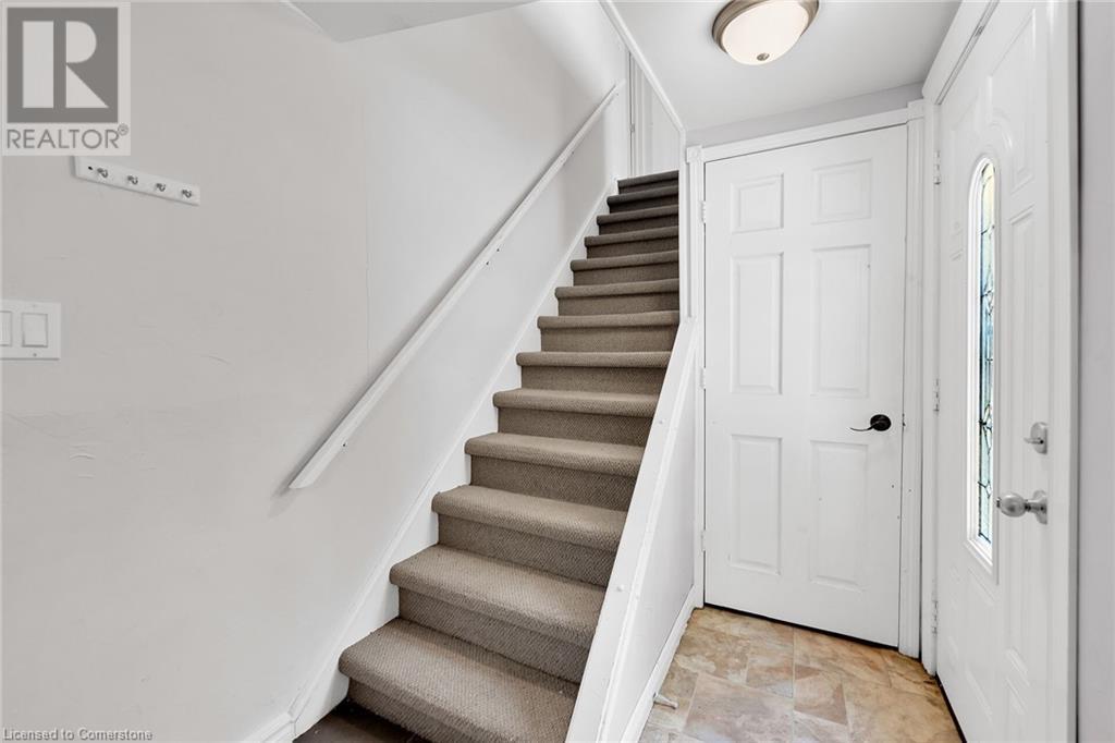 126 Mountain Road, Grimsby, Ontario  L3M 4E7 - Photo 16 - 40748749