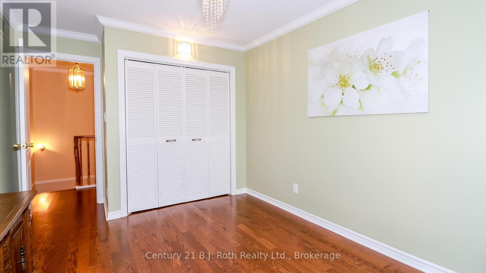 25 Redstone Path, Toronto, Ontario  M9C 1Y7 - Photo 11 - W12022793