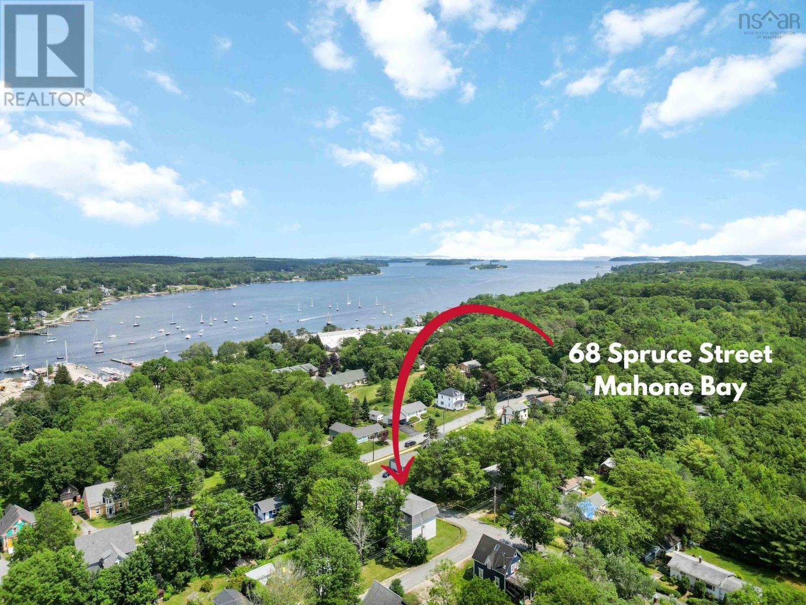 68 Spruce Street, Mahone Bay, Nova Scotia  B0J 2E0 - Photo 1 - 202516867