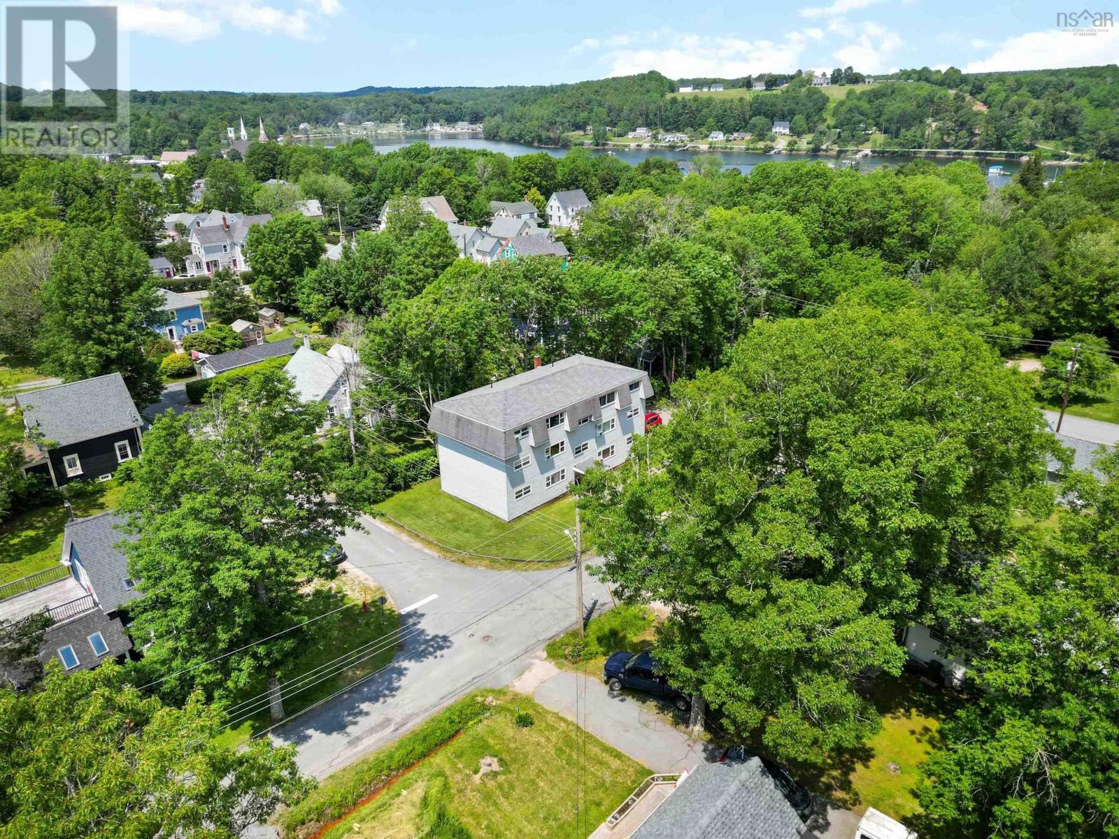 68 Spruce Street, Mahone Bay, Nova Scotia  B0J 2E0 - Photo 5 - 202516867