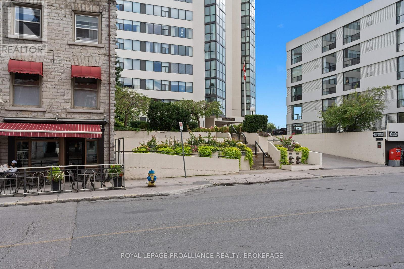 1205 - 185 Ontario Street, Kingston, Ontario  K7L 2Y7 - Photo 5 - X12268355