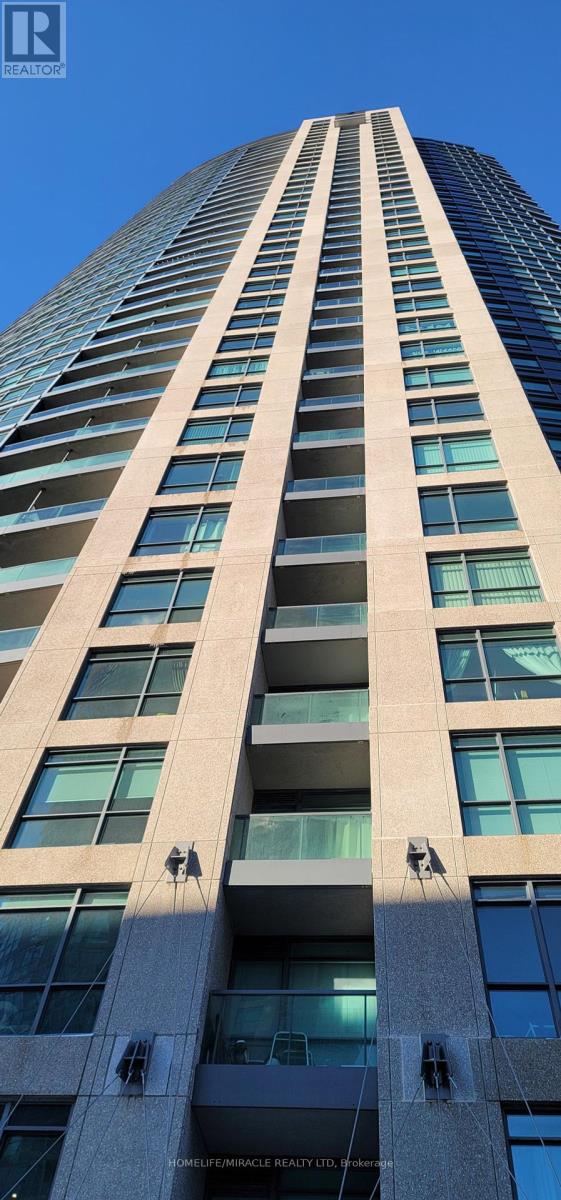 2412 - 219 Fort York Boulevard, Toronto (Niagara), Ontario  M5V 1B1 - Photo 1 - C12268182
