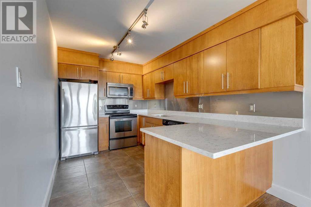 Property at 303, 350 4 Avenue NE image 5
