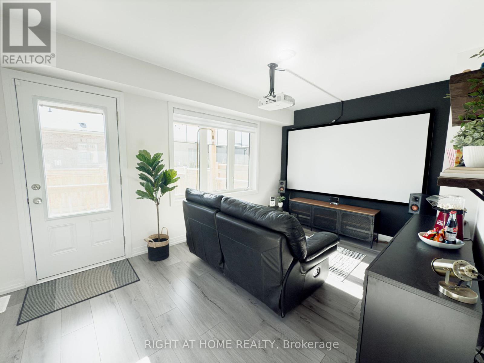 Property at 31 BAVIN STREET image 3