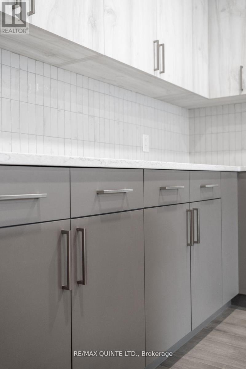 305 - 17 Cleave Avenue, Prince Edward County, Ontario K0K 2T0 - Photo 12 - X12268394