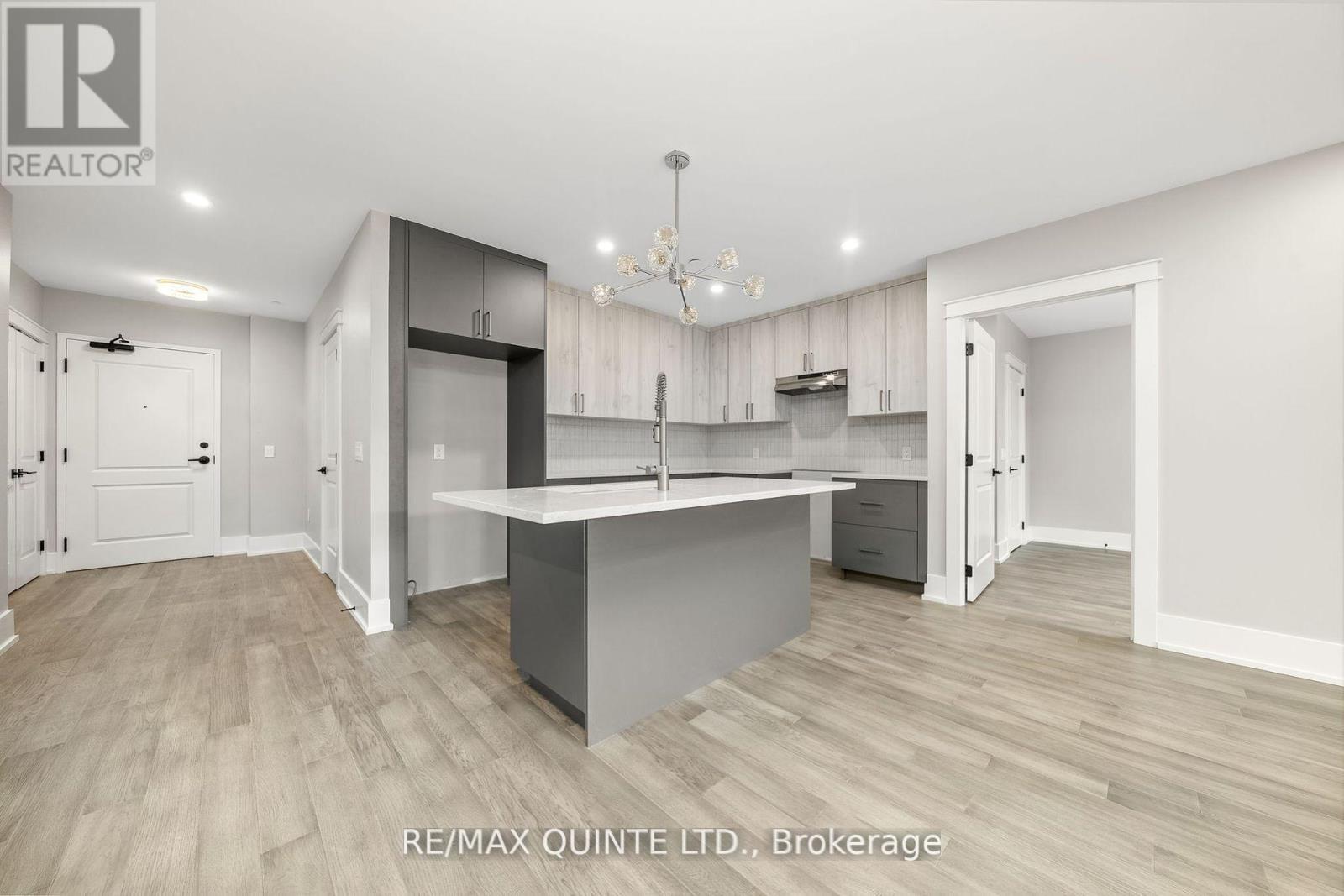 305 - 17 Cleave Avenue, Prince Edward County, Ontario K0K 2T0 - Photo 7 - X12268394