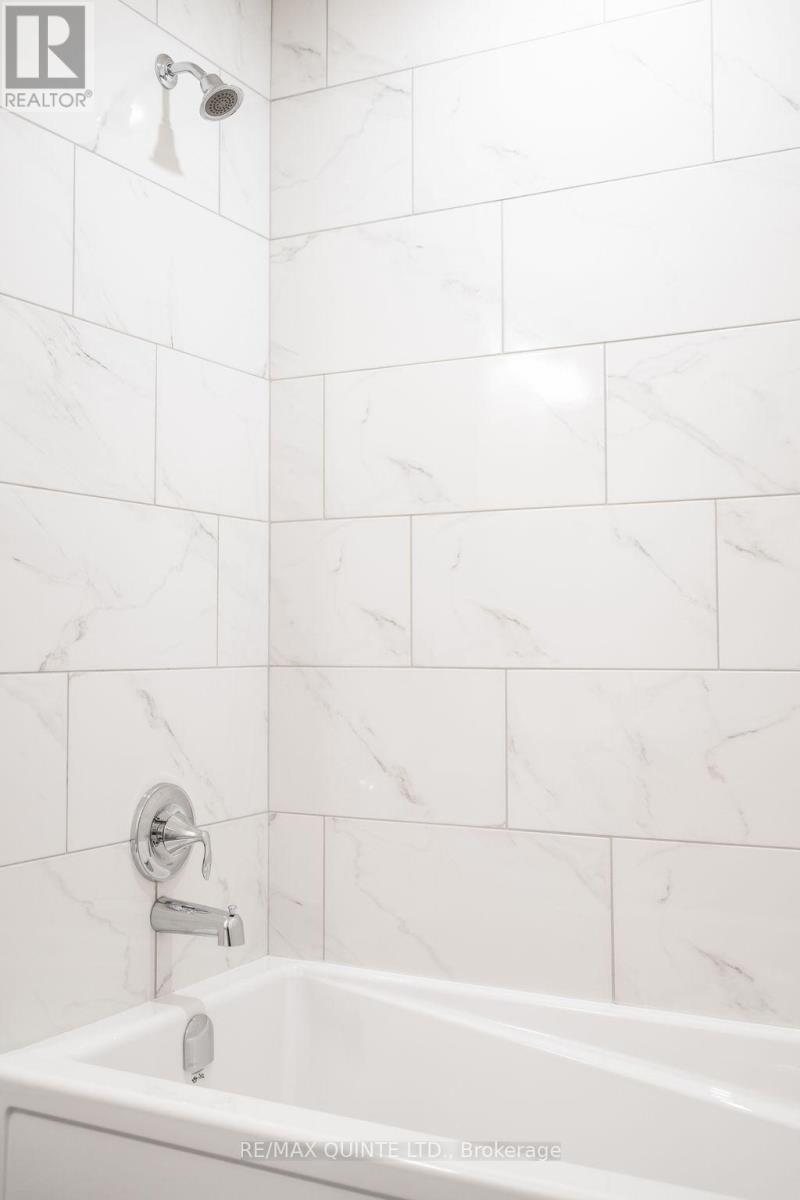 306 - 17 Cleave Avenue, Prince Edward County, Ontario K0K 2T0 - Photo 24 - X12268400