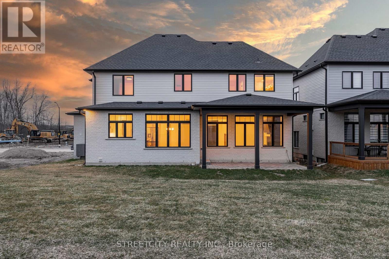 877 Eagletrace Drive W, London North (North S), Ontario  N6G 3X9 - Photo 48 - X12268403
