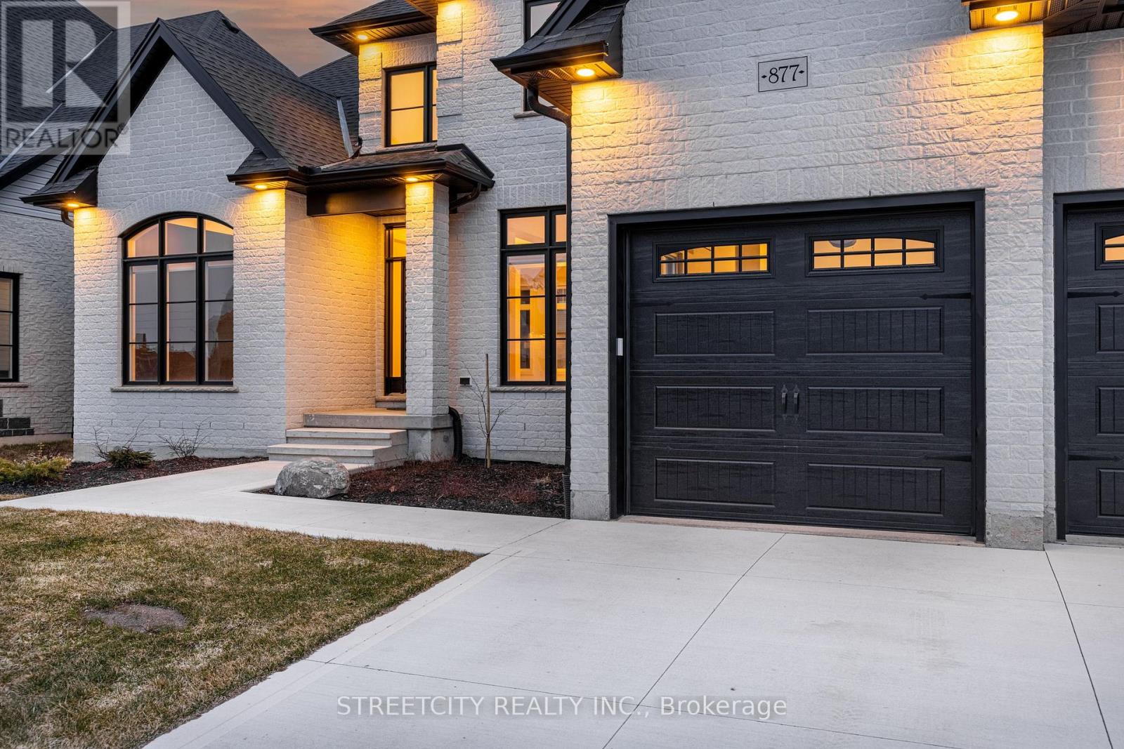 877 Eagletrace Drive W, London North (North S), Ontario  N6G 3X9 - Photo 50 - X12268403