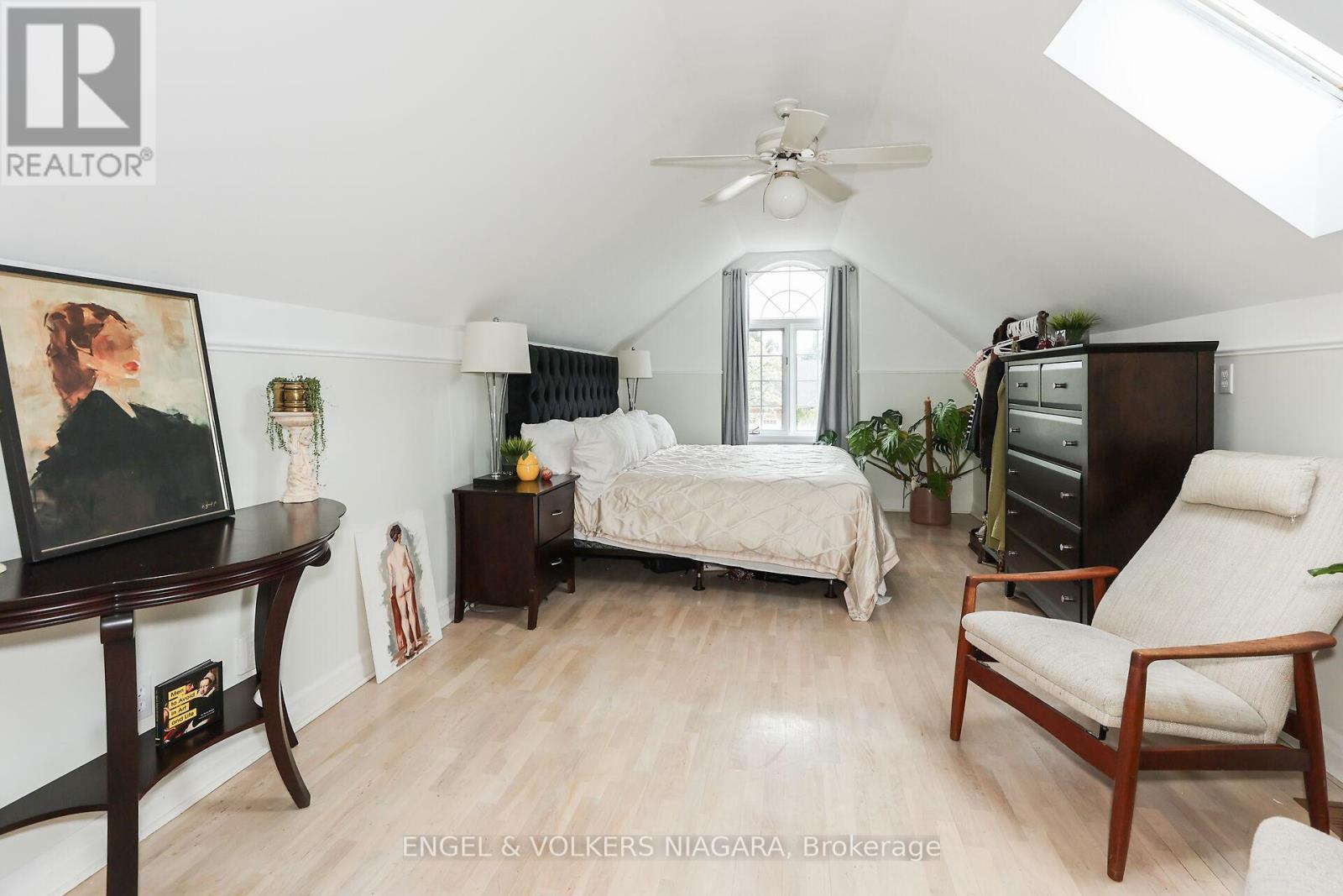 624 Simcoe Street, Niagara-On-The-Lake (Town), Ontario  L0S 1J0 - Photo 31 - X12268366