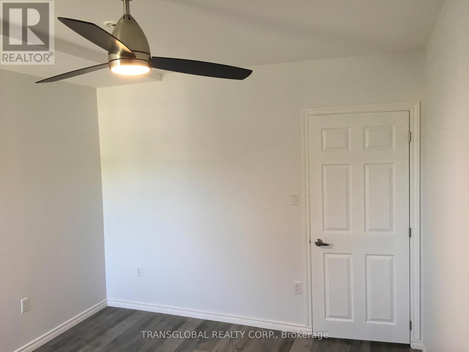 1035 Metro Road N, Georgina, Ontario  L4P 3E9 - Photo 20 - N12268180