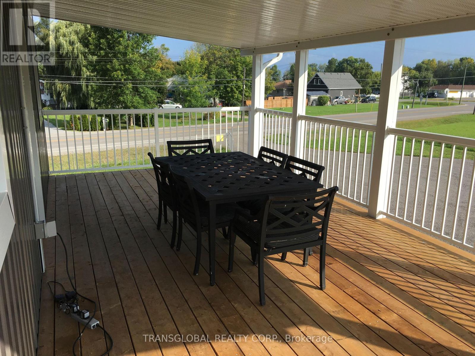 1035 Metro Road N, Georgina, Ontario  L4P 3E9 - Photo 7 - N12268180