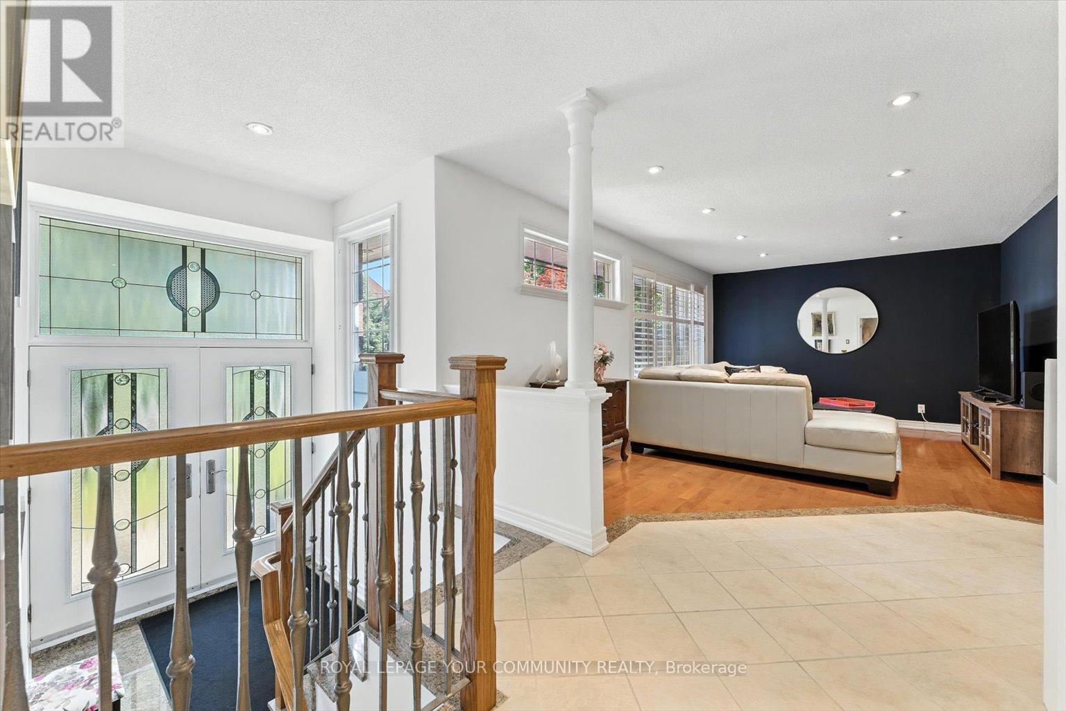 Property at 19 WELLER CRESCENT image 5