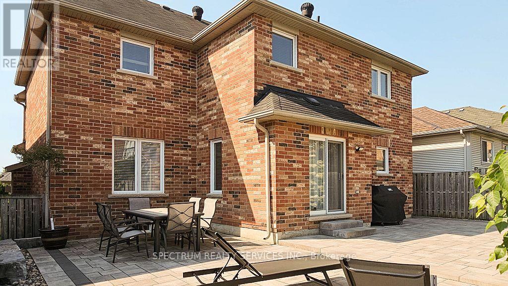 74 Ian Drive, Georgina, Ontario  L4P 4G3 - Photo 34 - N12268211