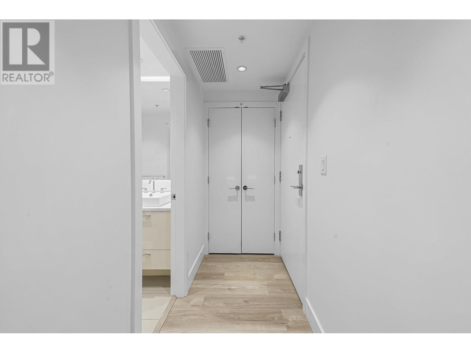 1801 7303 Noble Lane, Burnaby, British Columbia  V3N 0H2 - Photo 14 - R3023737