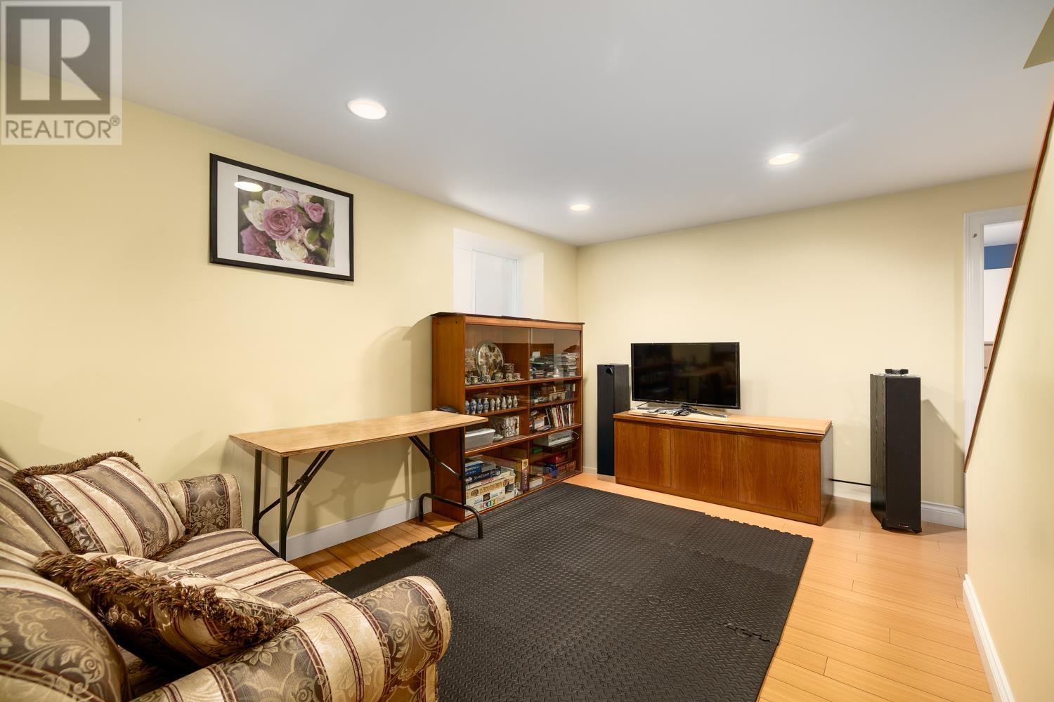 5679 Clinton Street, Burnaby, British Columbia  V5J 2M2 - Photo 17 - R3023754