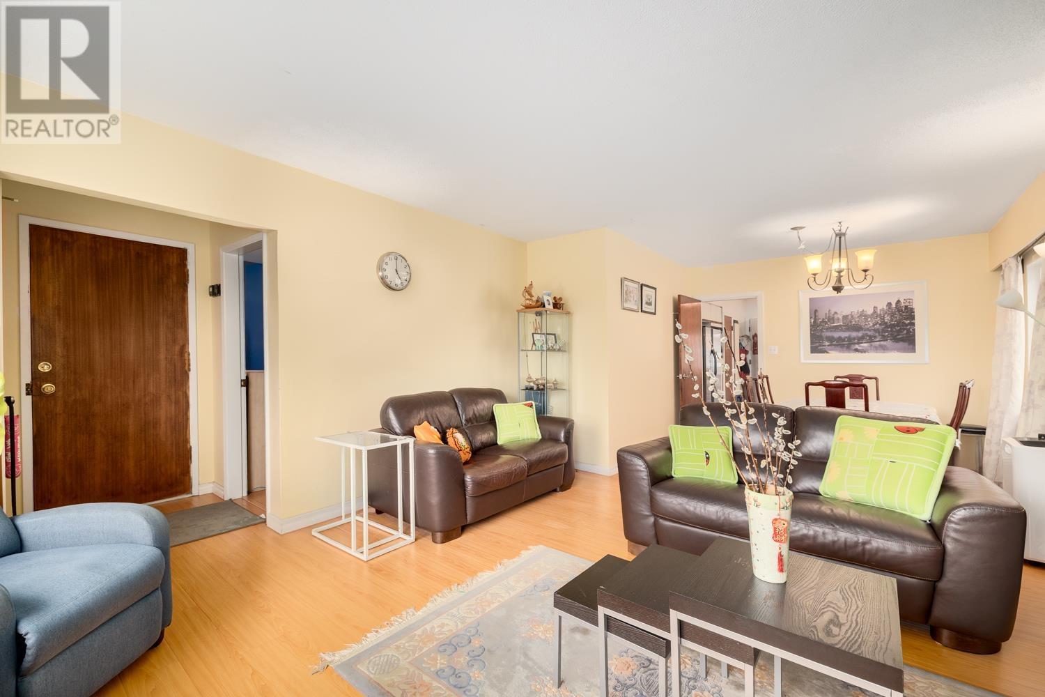 Property at 5679 CLINTON STREET image 2