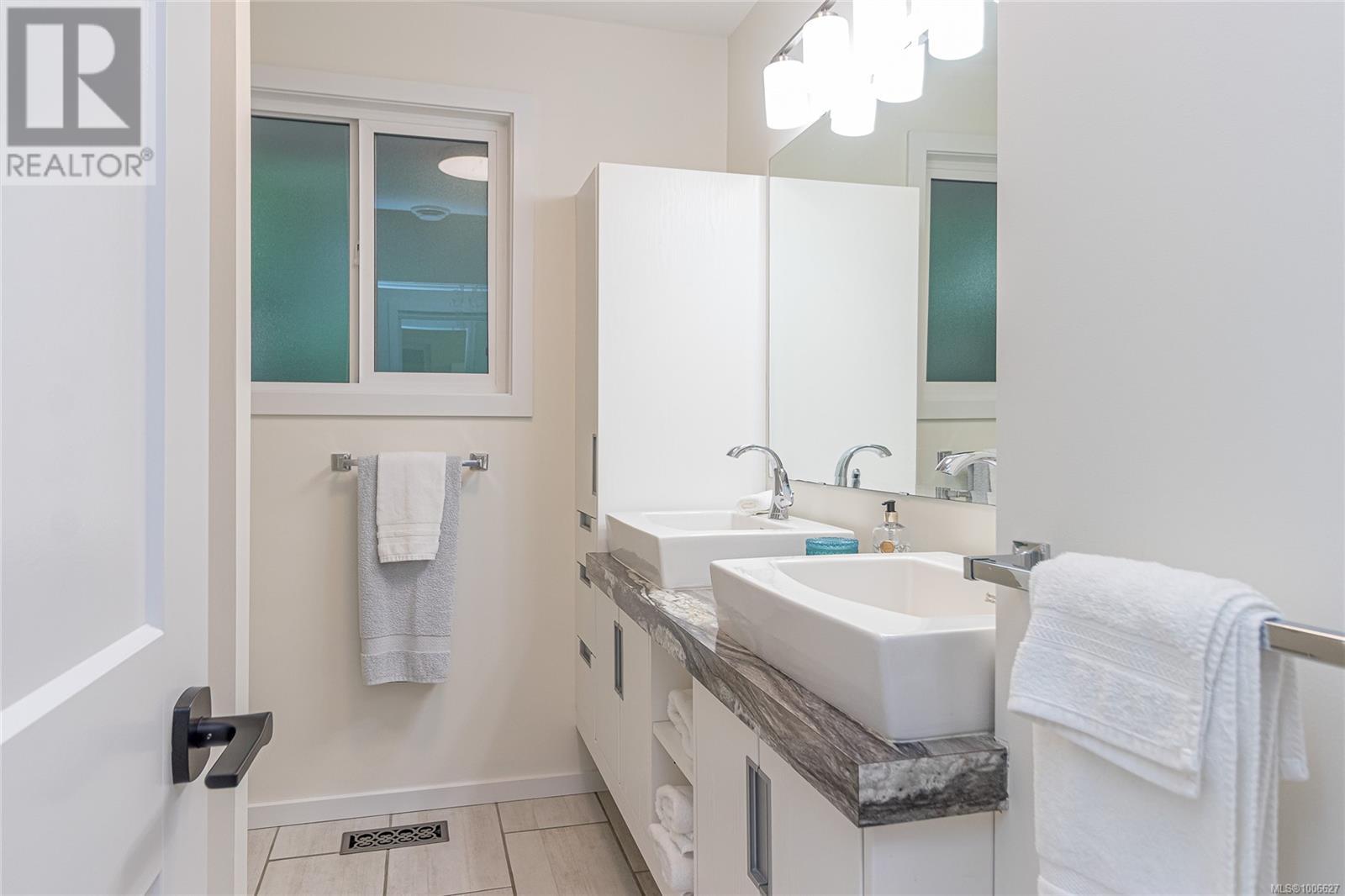 6655 Island Hwy W, Bowser, British Columbia  V0R 1G0 - Photo 44 - 1006627