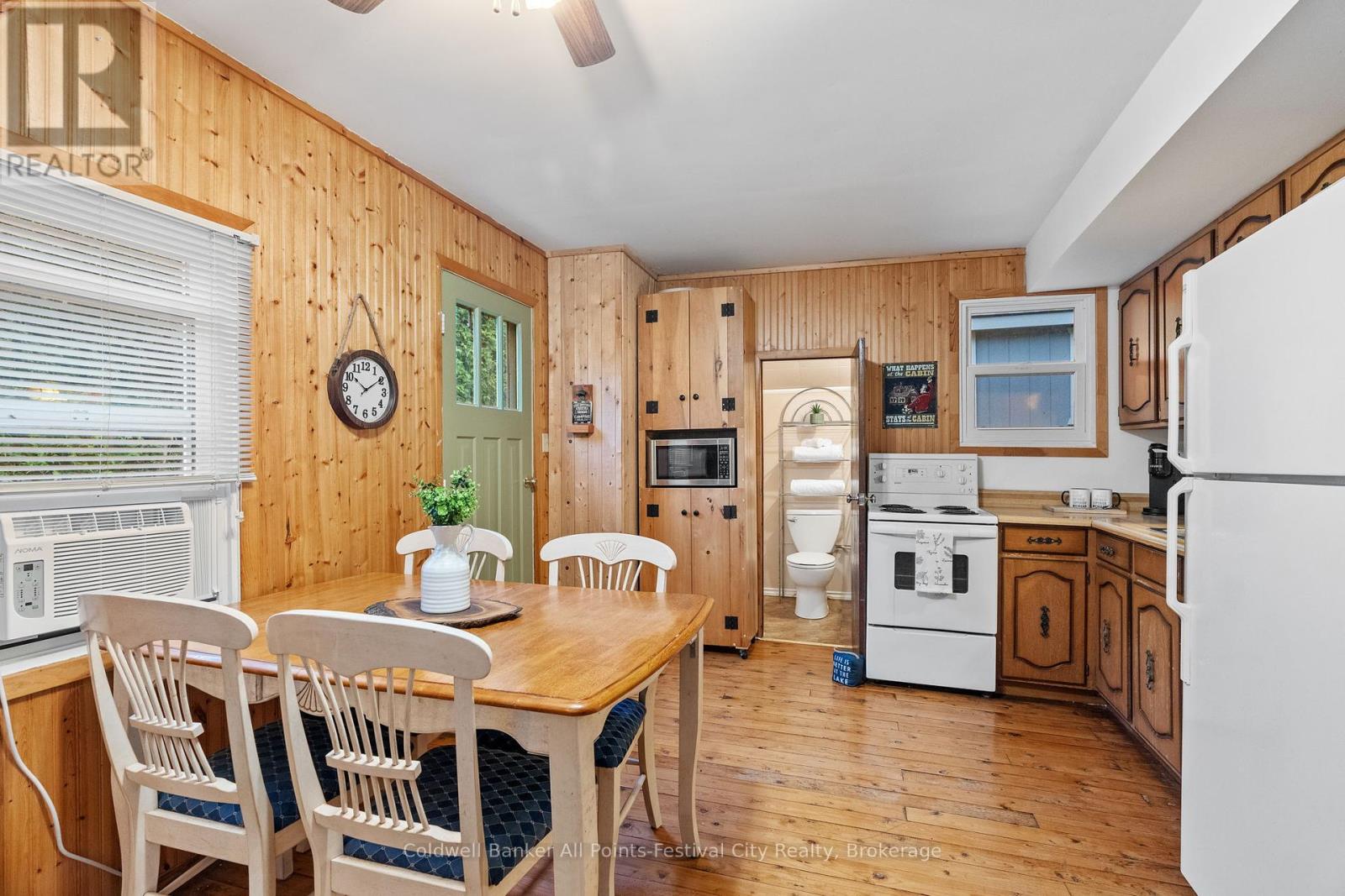 11 Melbourne Street, Ashfield-Colborne-Wawanosh, Ontario  N7A 3X9 - Photo 11 - X12268367