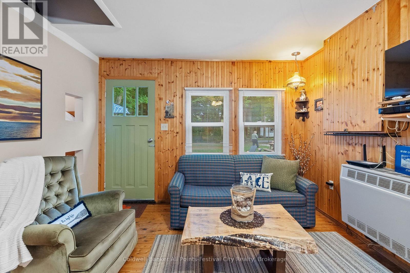 11 Melbourne Street, Ashfield-Colborne-Wawanosh, Ontario  N7A 3X9 - Photo 6 - X12268367