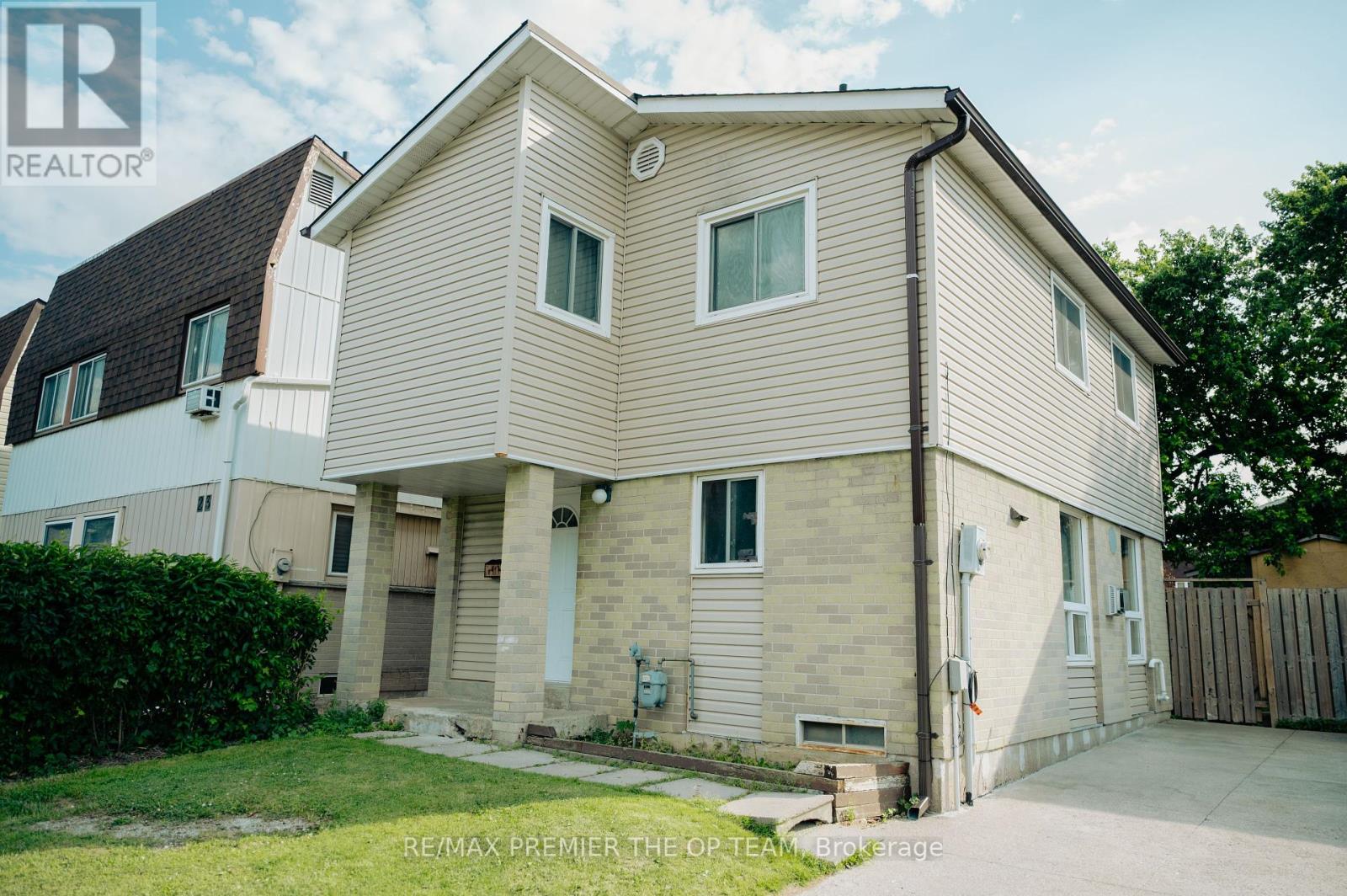 Property at 22 GERALDINE COURT image 1