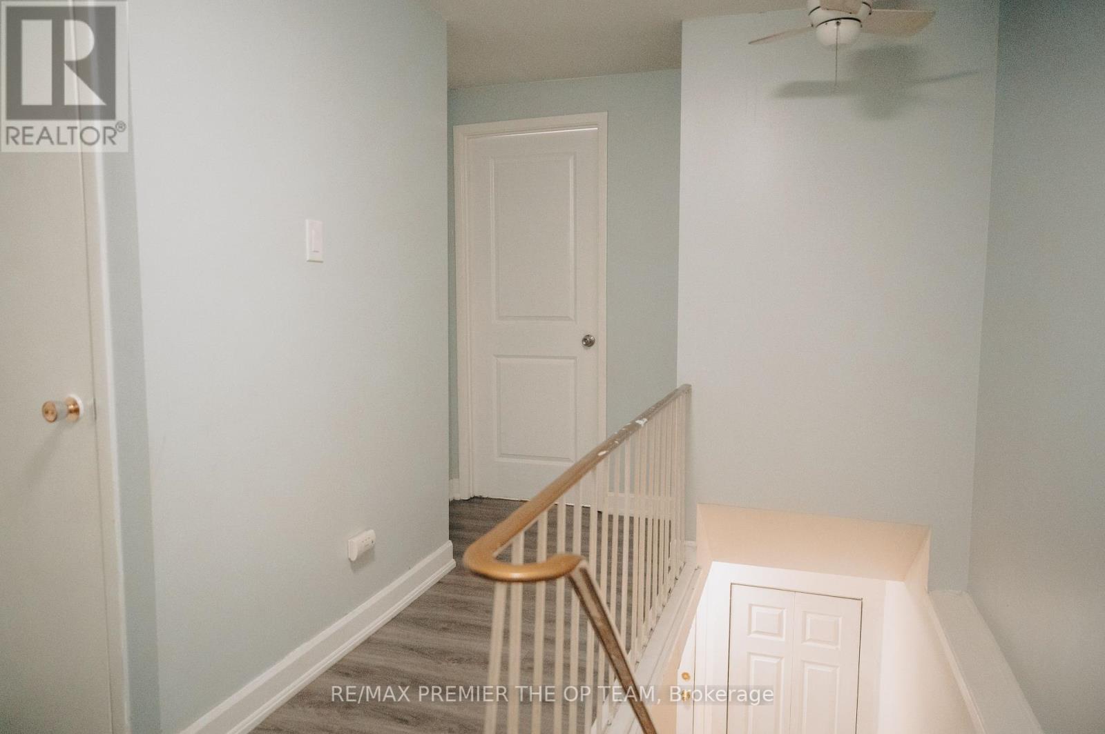 22 Geraldine Court, Brampton, Ontario  L6S 2J6 - Photo 9 - W12268235