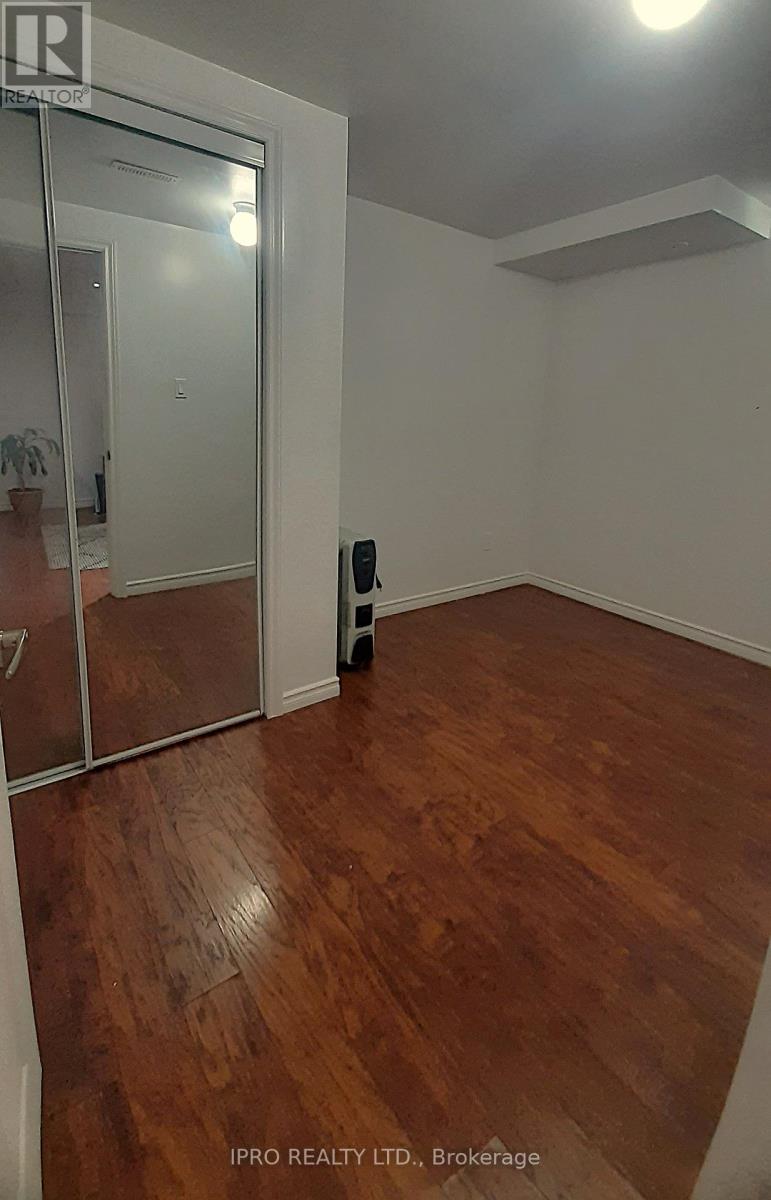 Property at 33 HATTON COURT image 4