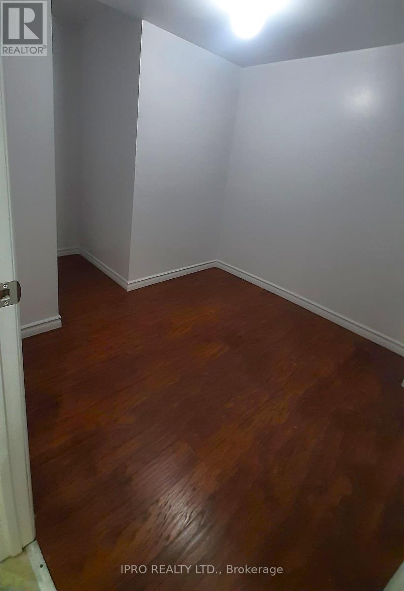 Property at 33 HATTON COURT image 5