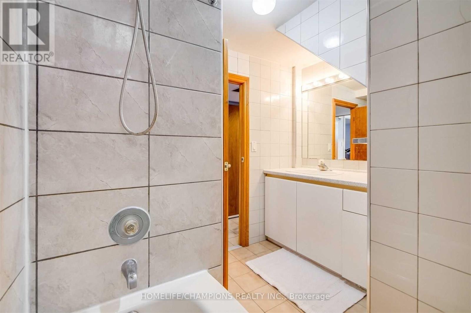 Bsmt 2 - 65 Whitburn Crescent, Toronto, Ontario  M3M 2S5 - Photo 13 - W12268288