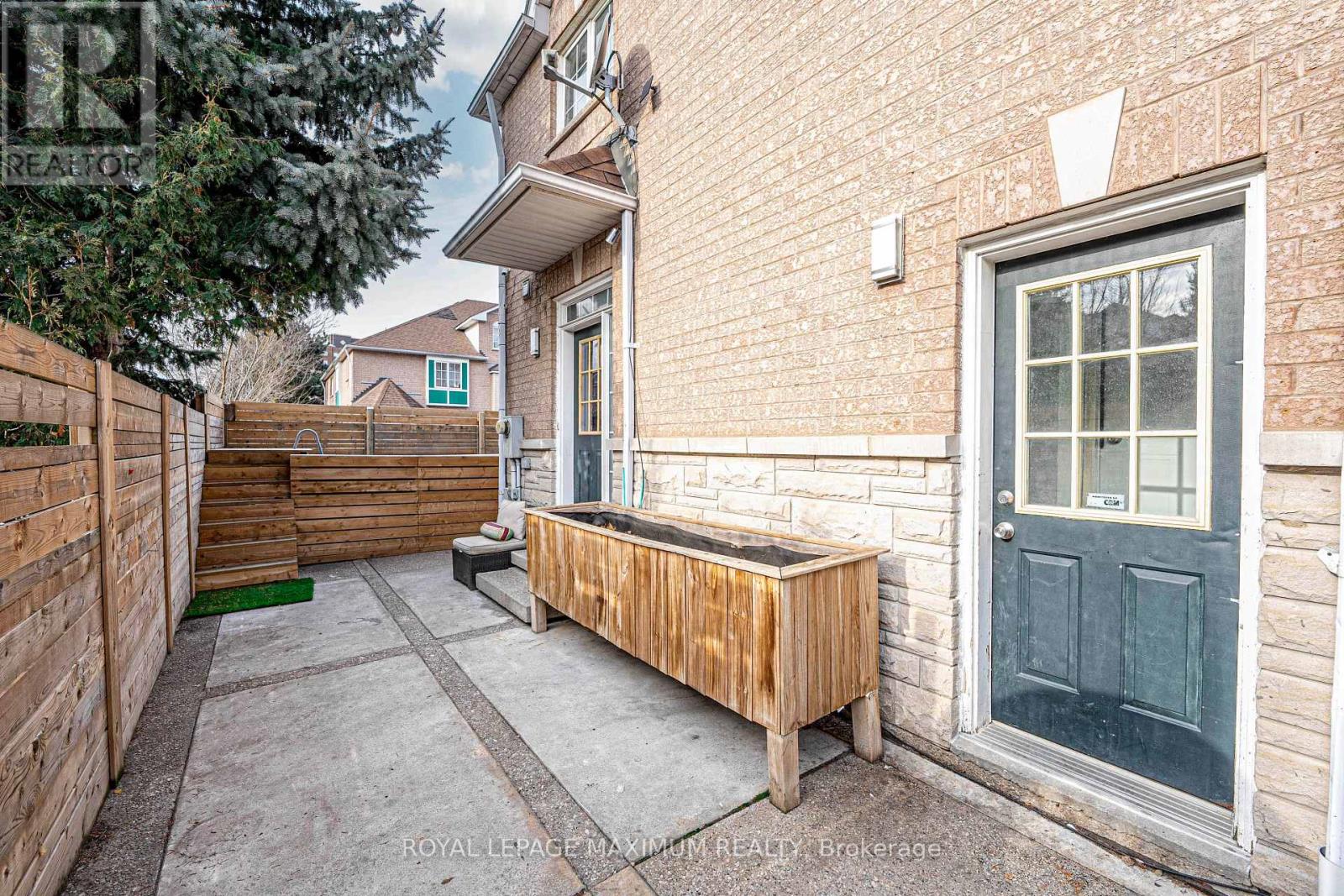 Property at 21 PIONEER AVENUE image 4