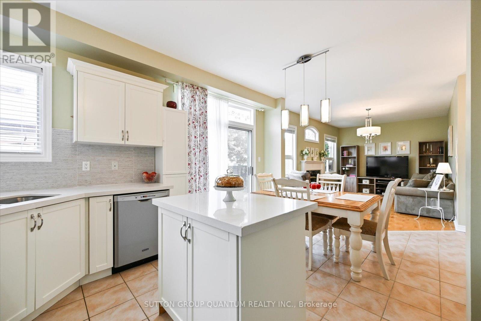 3512 Positano Place, Mississauga, Ontario  L5M 6Y9 - Photo 11 - W12268348