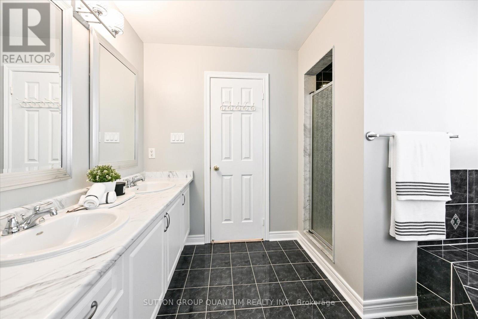3512 Positano Place, Mississauga, Ontario  L5M 6Y9 - Photo 20 - W12268348