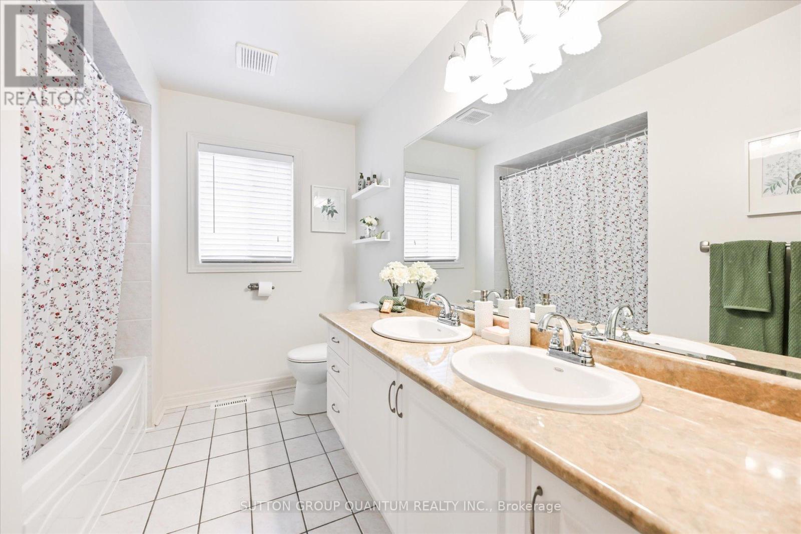 3512 Positano Place, Mississauga, Ontario  L5M 6Y9 - Photo 24 - W12268348