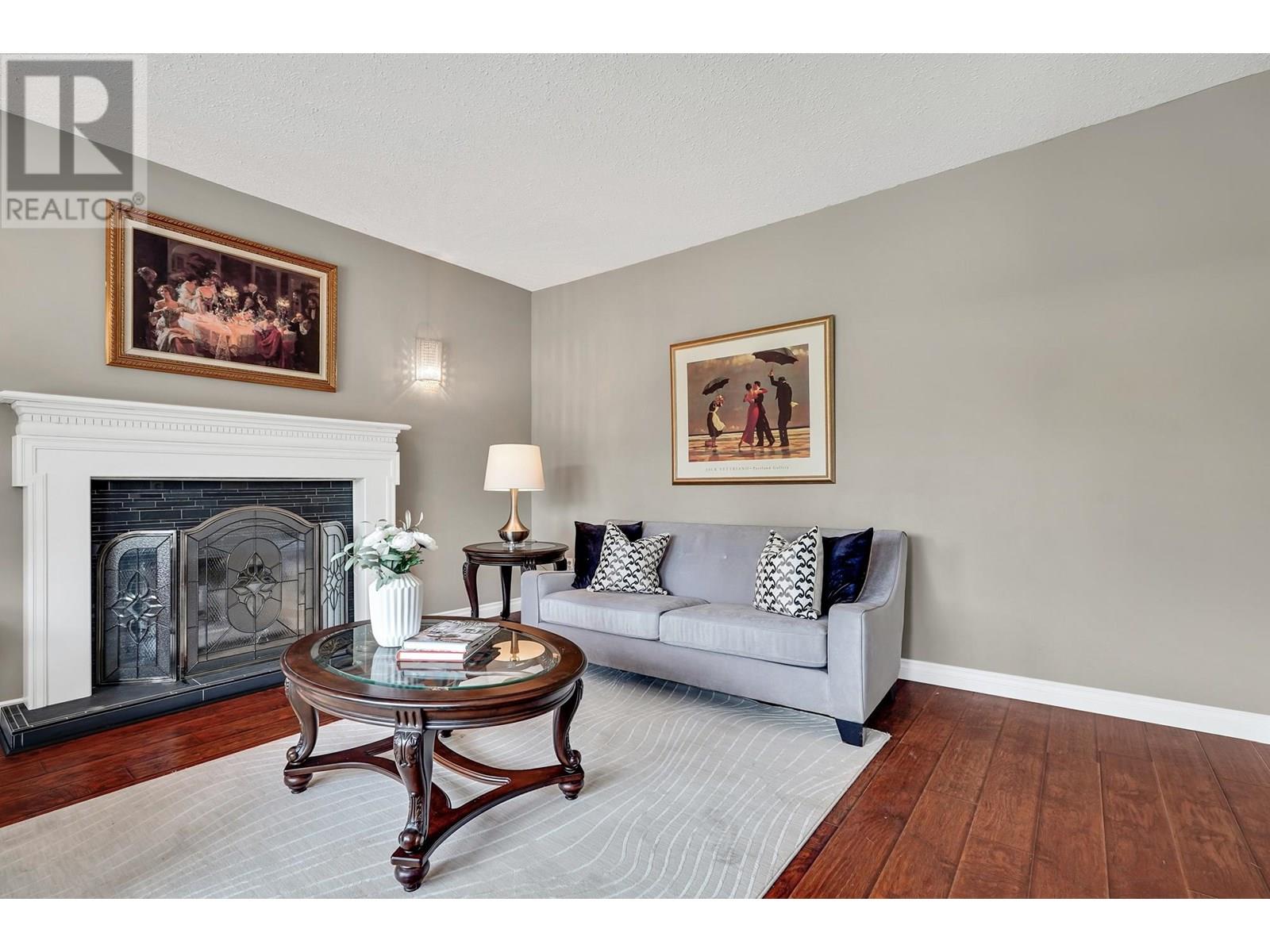 Property at 496 GLENBROOK DRIVE image 5
