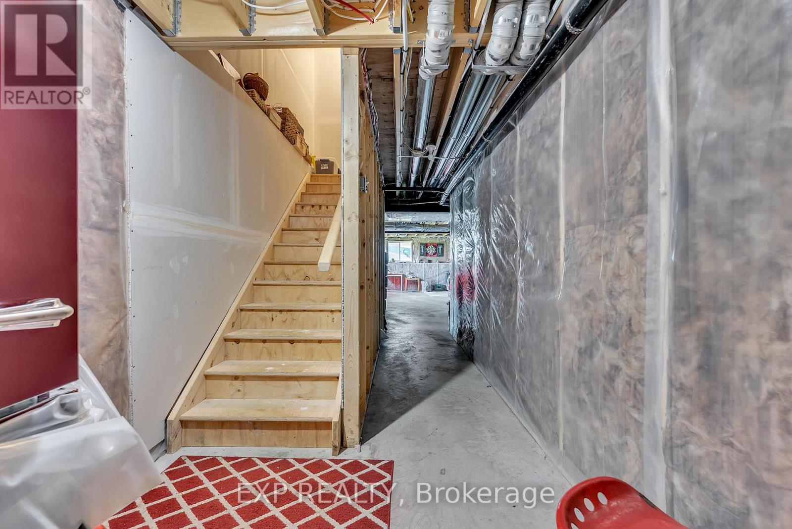 216 Heritage Park Drive, Greater Napanee, Ontario  K7R 3X8 - Photo 14 - X12268177
