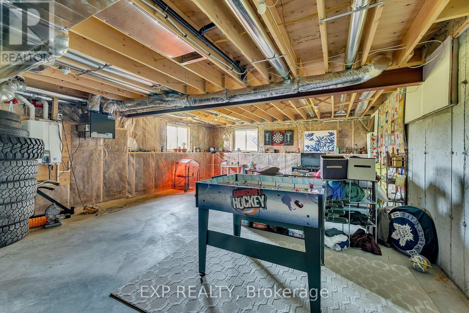 216 Heritage Park Drive, Greater Napanee, Ontario  K7R 3X8 - Photo 15 - X12268177