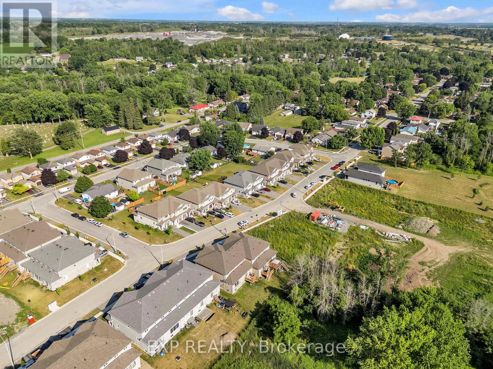 216 Heritage Park Drive, Greater Napanee, Ontario  K7R 3X8 - Photo 36 - X12268177