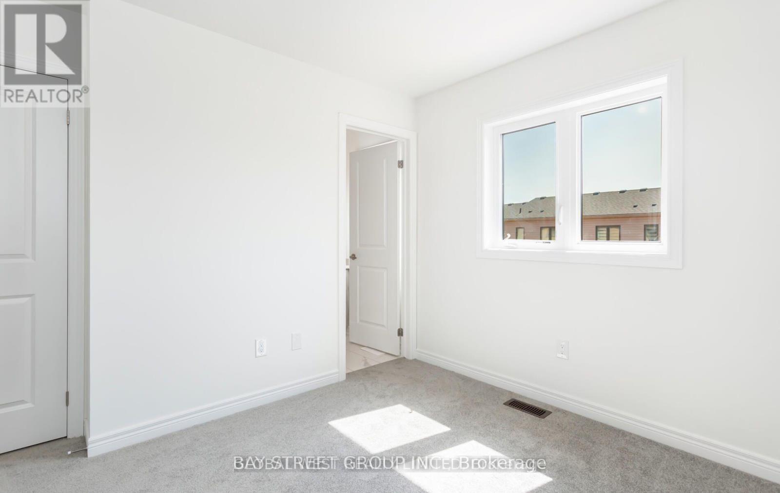 8 - 16 Reid Avenue, Hamilton, Ontario  L8H 0B5 - Photo 10 - X12268187
