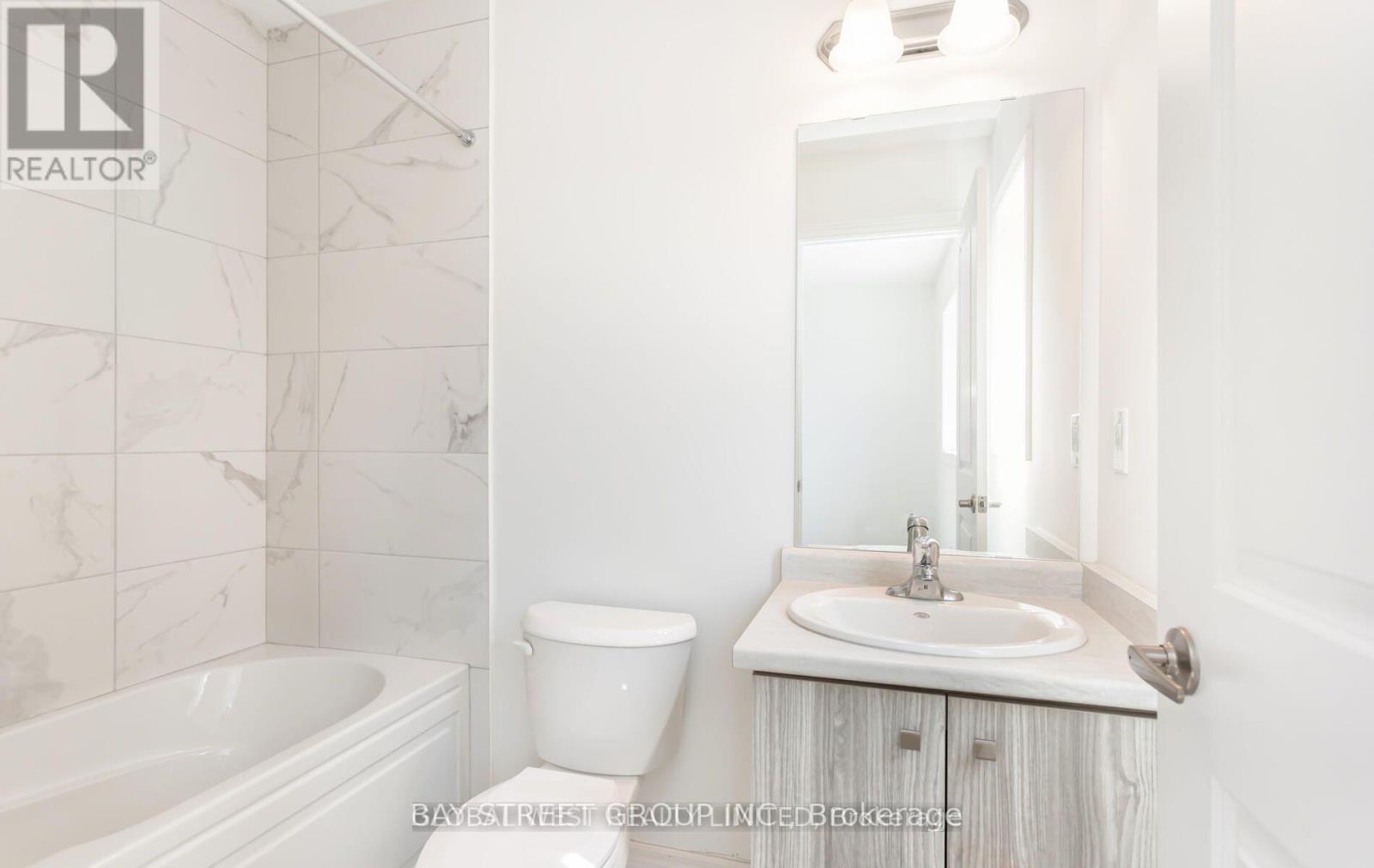 8 - 16 Reid Avenue, Hamilton, Ontario  L8H 0B5 - Photo 12 - X12268187