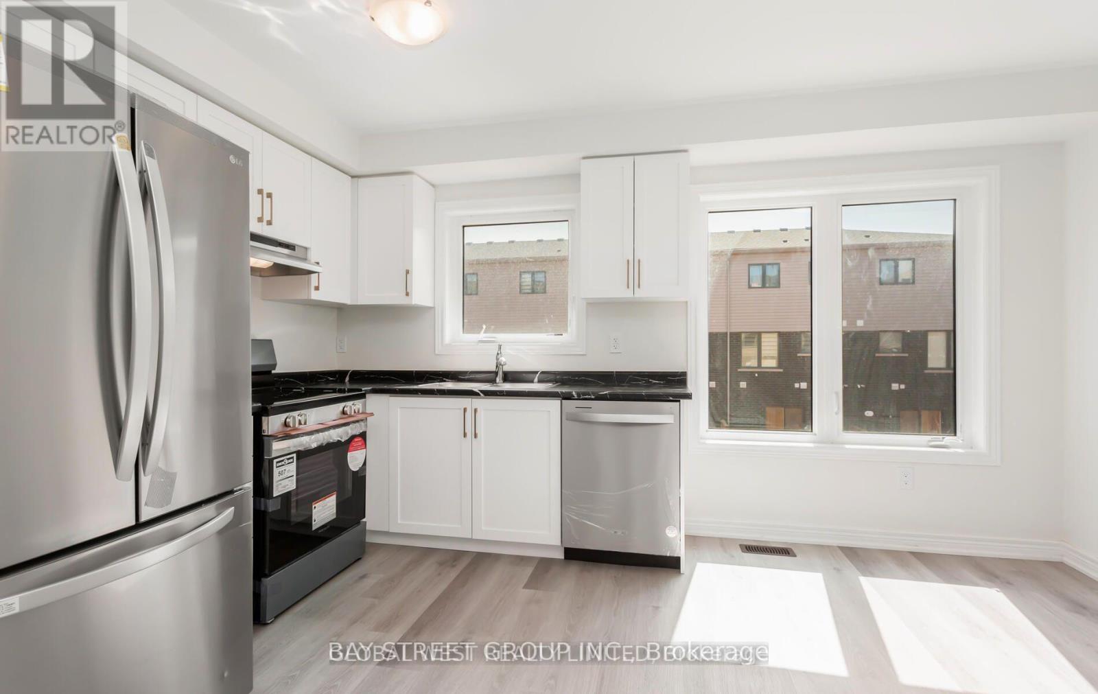 8 - 16 Reid Avenue, Hamilton, Ontario  L8H 0B5 - Photo 7 - X12268187