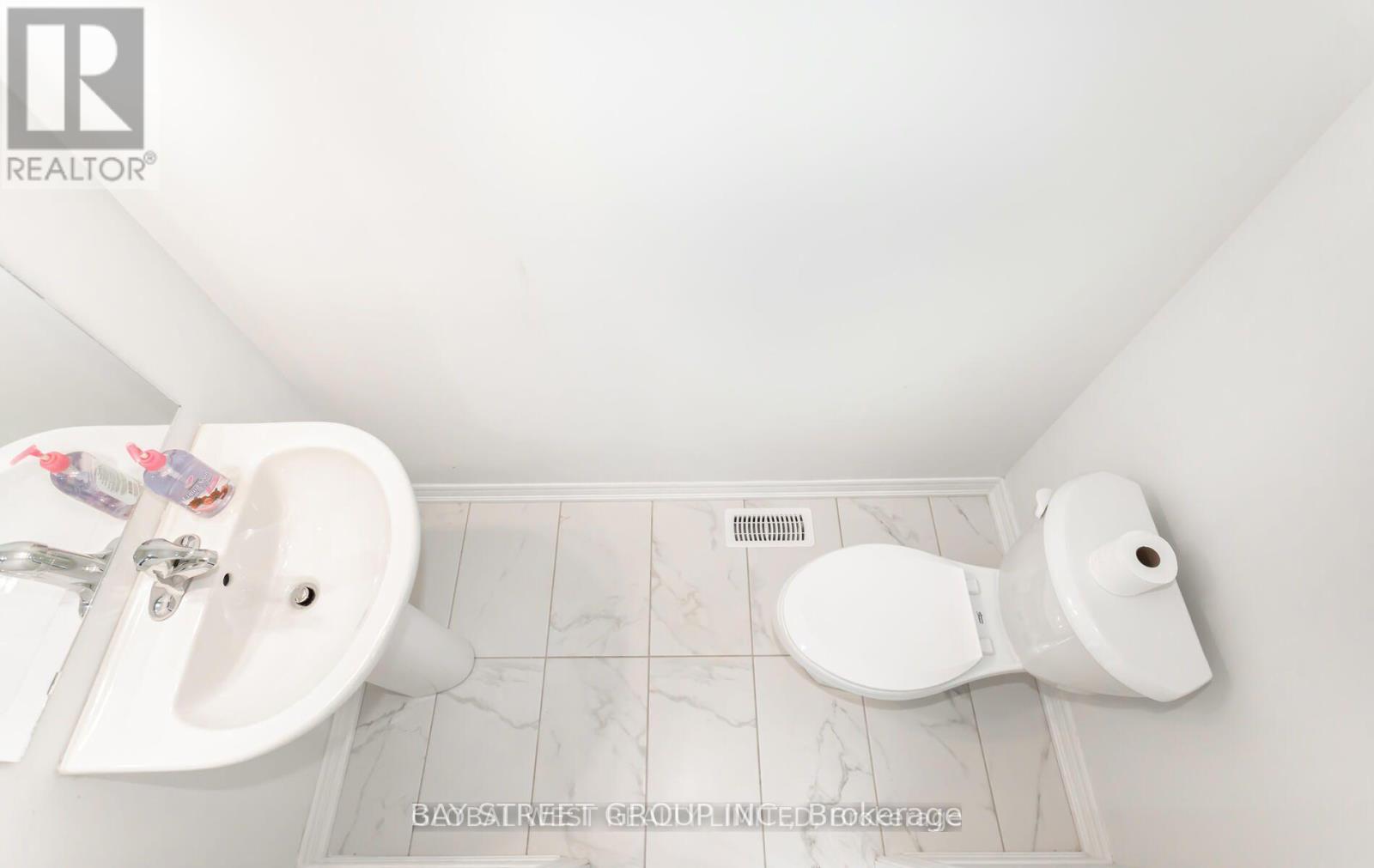 8 - 16 Reid Avenue, Hamilton, Ontario  L8H 0B5 - Photo 8 - X12268187