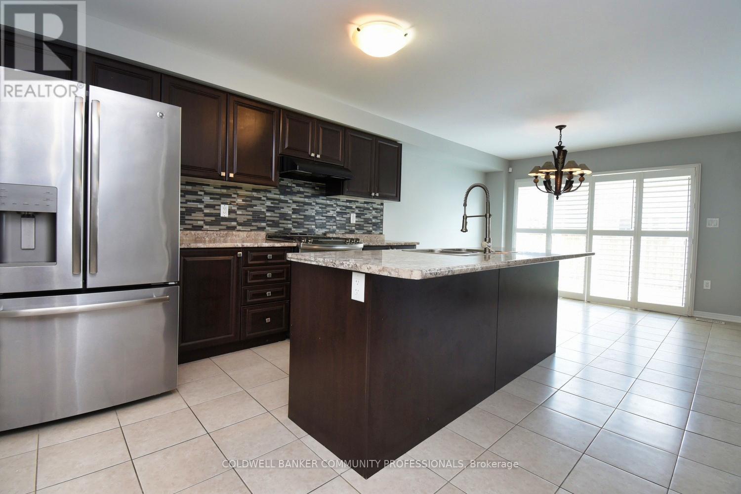 26 Evergreen Lane, Haldimand, Ontario  N3W 0C4 - Photo 17 - X12268204