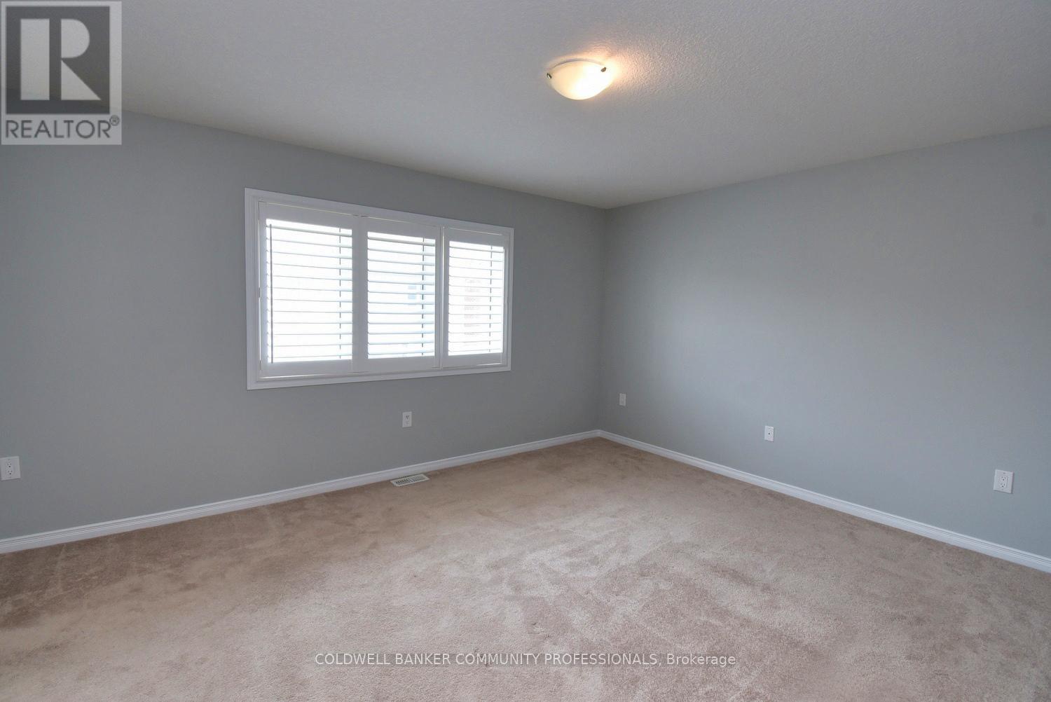 26 Evergreen Lane, Haldimand, Ontario  N3W 0C4 - Photo 23 - X12268204